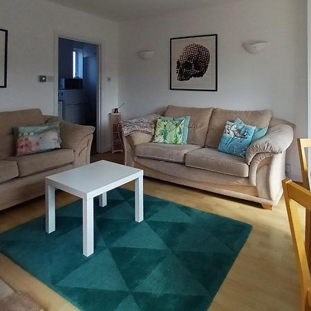 Sunrise! ~ 2 Bedrooms, Garden, Parking, Sea Views St Ives 외부 사진