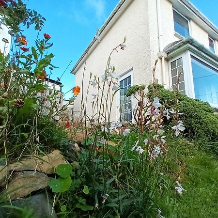 Sunrise! ~ 2 Bedrooms, Garden, Parking, Sea Views St Ives 외부 사진