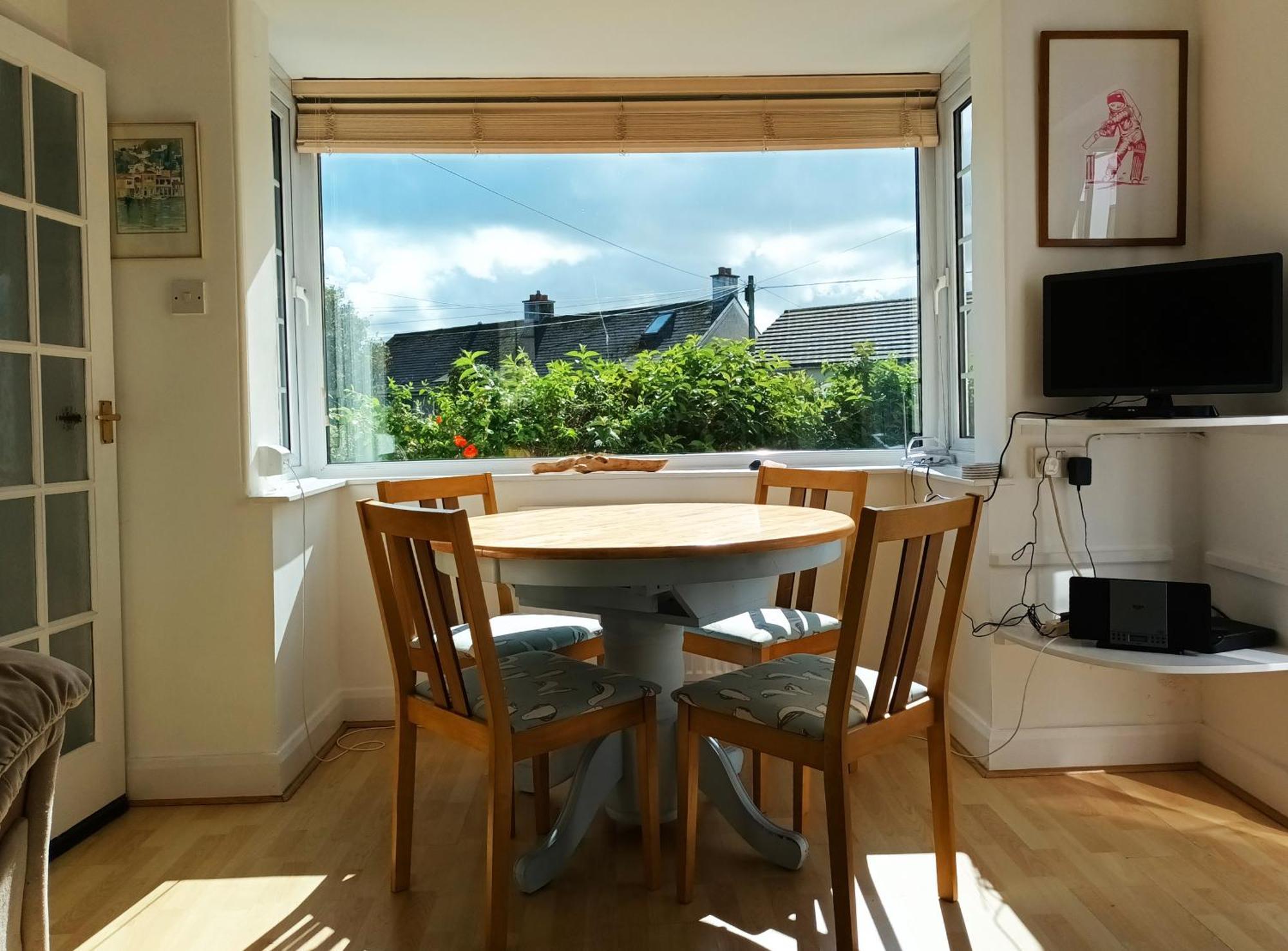Sunrise! ~ 2 Bedrooms, Garden, Parking, Sea Views St Ives 외부 사진